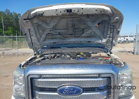 2014 Ford F-250 Lariat z USA, uszkodzony, nr VIN 1FT7W2BT4EEA40799